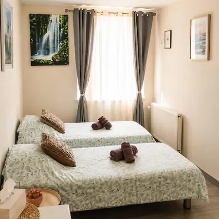 La Diligence Bed and breakfast Lepin-le-Lac